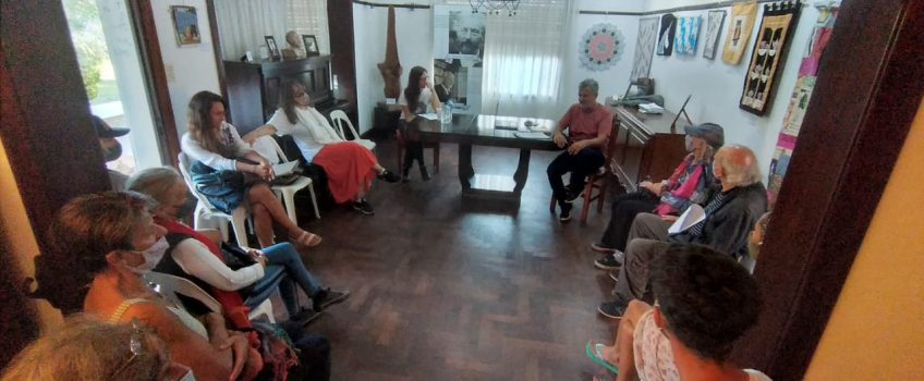 Poesía, archipiélago, artes visuales…